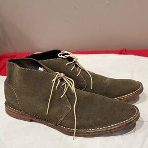 Cole Haan Olive Suede Chukka Boots